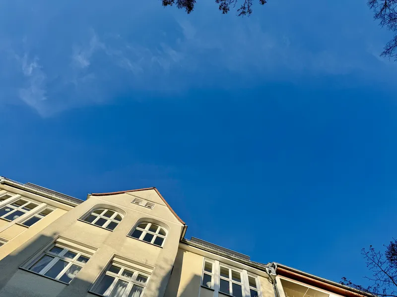Modernes Wohnen über den Dächern Berlins mit traumhafter Terrasse — photo 1